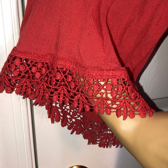 Coral cold-shoulder top. - Picture 2 of 4